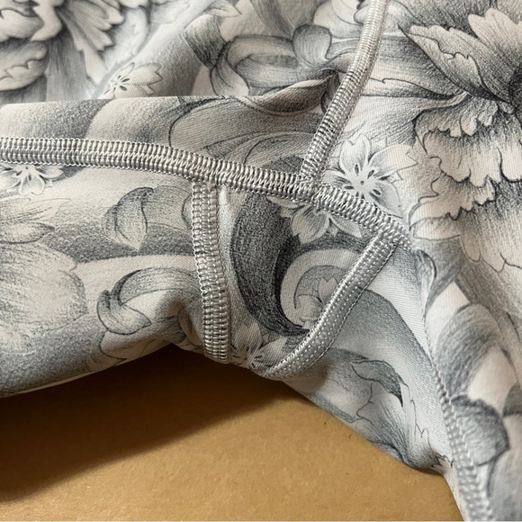 Lululemon | Wunder Under Crop High Rise Leggings Twine White Multi Size 6 - Picture 7 of 10